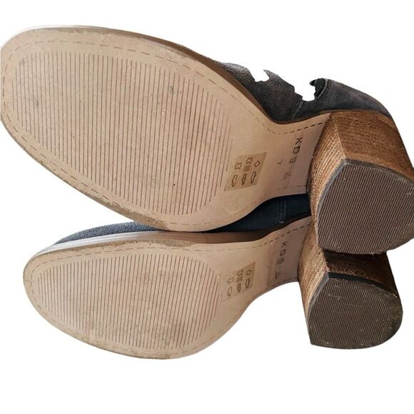 Kelsi Dagger Logan Graphite Suede Over The Knee Boot size 7. - Picture 8 of 11